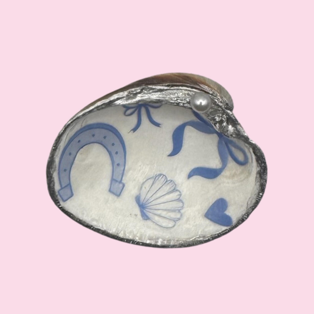 Seashell Ring Dish: Coastal Jewelry Tray - Handmade