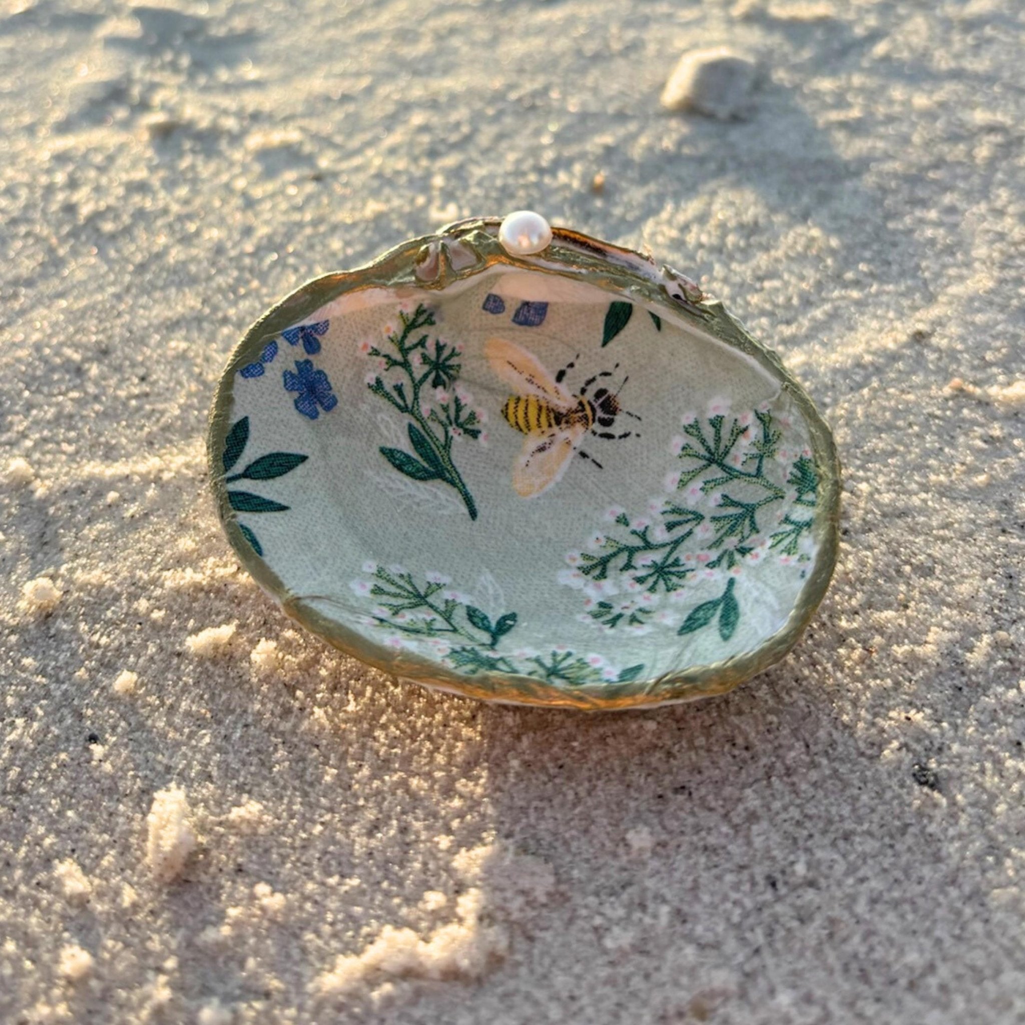 mfmermaidfinds maeandfay seashelljewlery local handmade